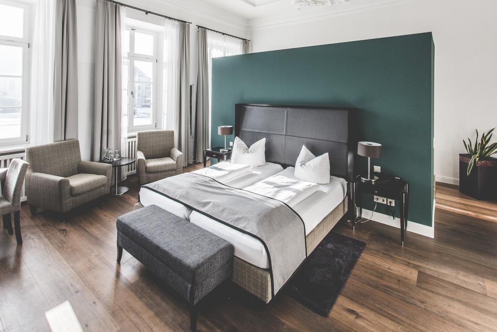 Hotel Muenchner Hof Альтёттинг Экстерьер фото