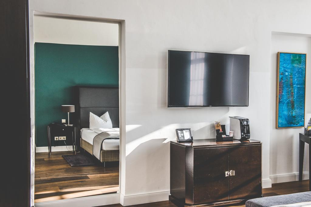Hotel Muenchner Hof Альтёттинг Экстерьер фото