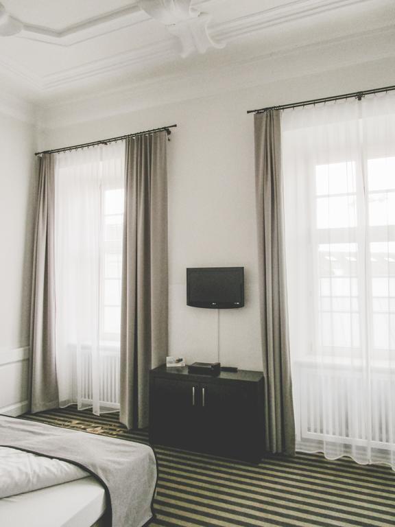 Hotel Muenchner Hof Альтёттинг Экстерьер фото